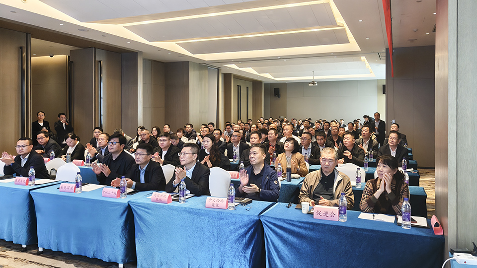 22555160a084a2fc649d09f72ac91ea7 拷贝.jpg